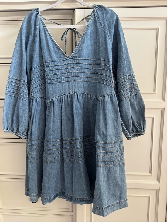 En Saison Dresses & Skirts - En saison Blue Denim Smocked Babydoll Dress